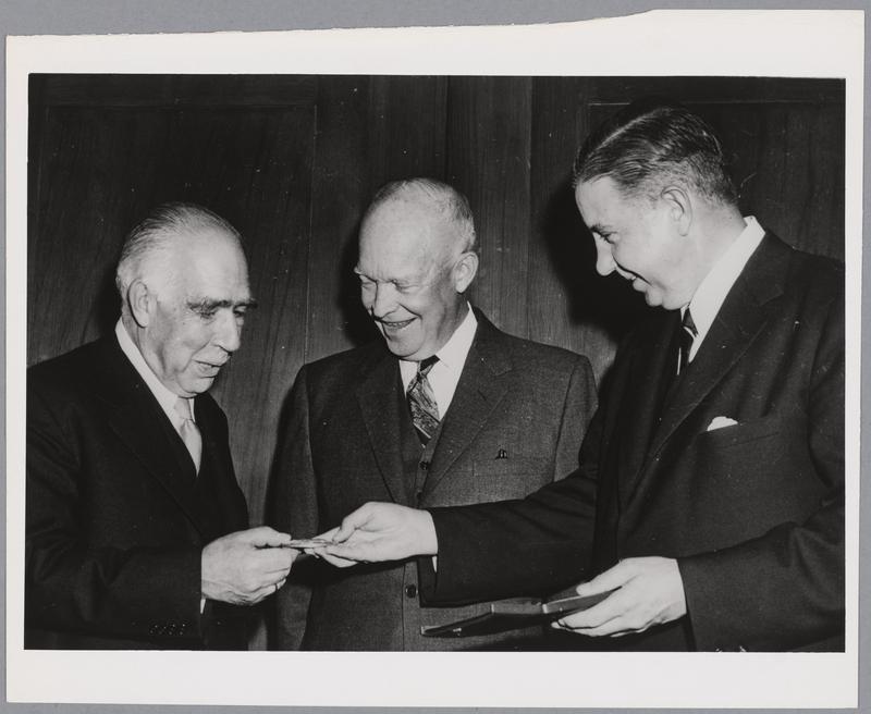 Neil Bohrer Science Reporter: Interview with Niels Bohr | MIT Museum