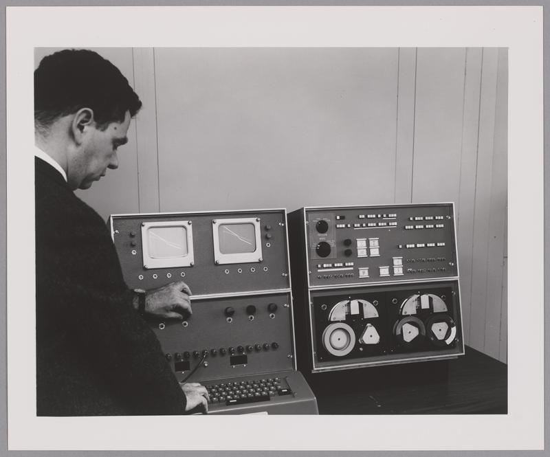 Computers -- Individual Computers -- LINC Computer | MIT Museum